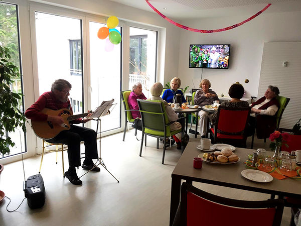 Rosenmontag im AWO Wohnquartier "Alexandrinenhof" in Bad Tabarz