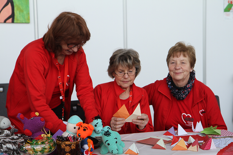 Gebastelt wurde am Stand des AWO Ortsvereins aus Suhl